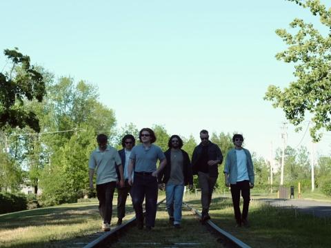 photo of the band Colrain