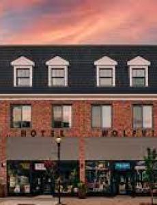 View of the front of the Hotel Wolfville building on Main St.